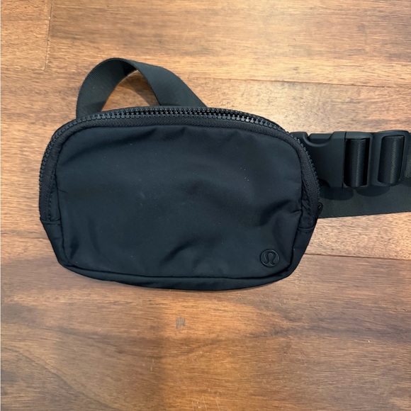 lululemon athletica Womens Black Belt Bag